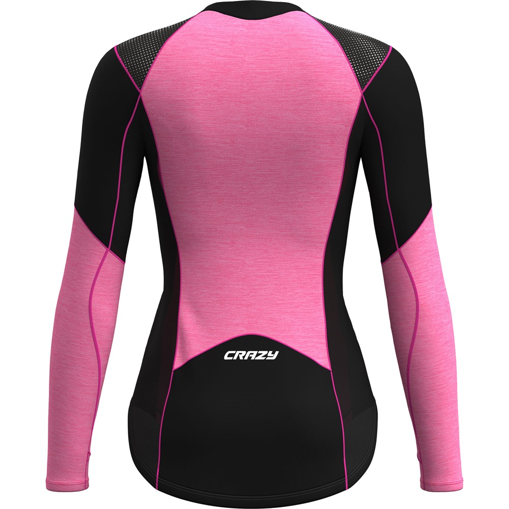 LONG-SLEEVE SHOT WOMAN
